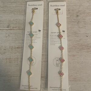 Bracelet with Gold and Pink or Gold and Turquoise.